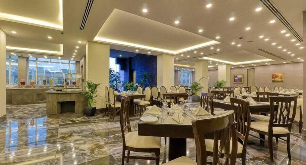 Carnival Hotel Амман Экстерьер фото