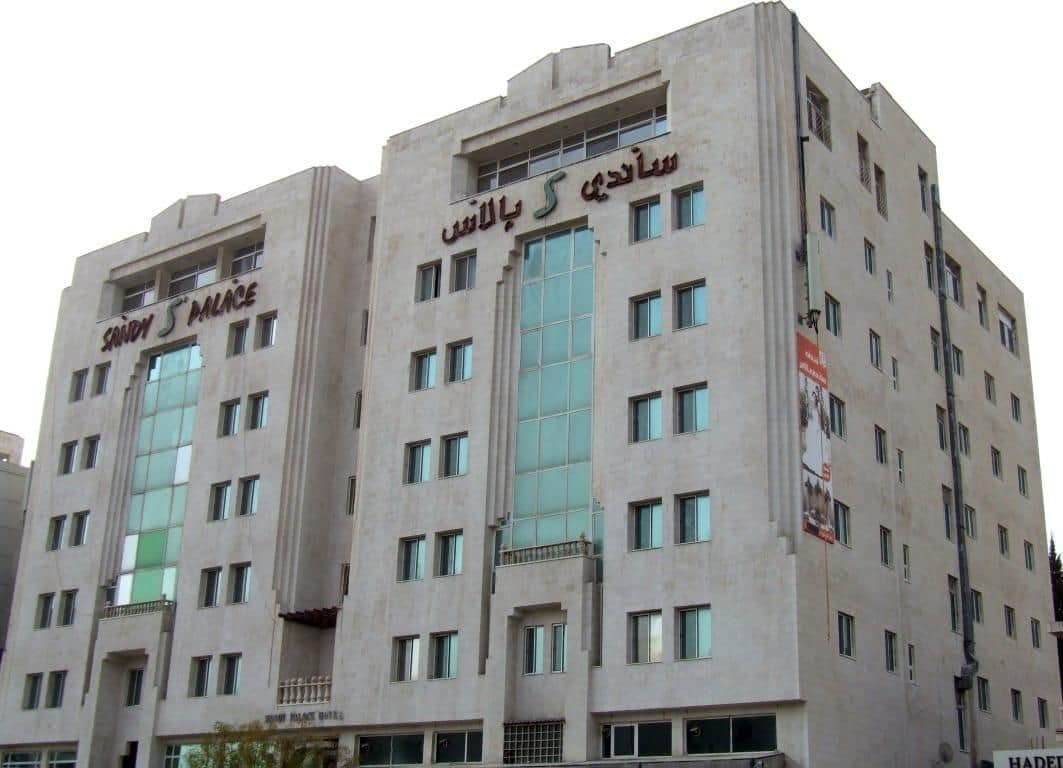 Carnival Hotel Амман Экстерьер фото